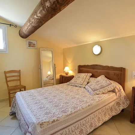 Holiday home Ubassy *