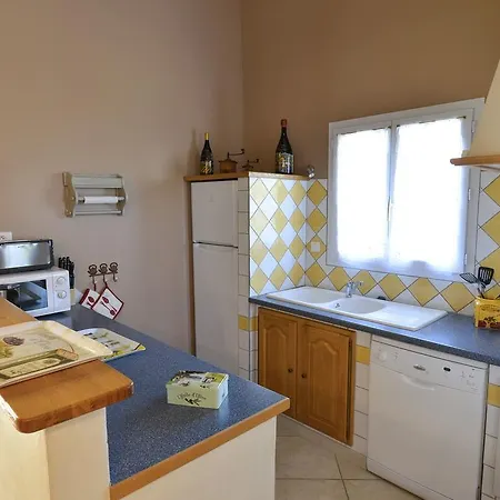 Holiday home Ubassy *